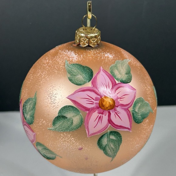 Designers Studio Handpainted Glass Ornament Flowers Scene Mouth Blown W/Box - Picture 3 of 10